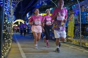 BIB: 15215, 15214, 15211
                            <button type="button" onclick="openModal(24677018)" class="btn btn-primary btn-sm float-right btn-popup" data-toggle="modal" data-target=".modal-high-quality">
                        <i class="fas fa-shopping-cart"></i> Add to Cart
                    </button>
                                            <button type="button" onclick="isThisMe(24677018, true)" class="btn btn-success btn-sm float-right btn-popup btn-isme hidden" data-toggle="tooltip" data-placement="bottom" title="นี่คือรูปของคุณใช่ไหม คลิกที่นี่เพื่อเอาเข้าอัลบั้ม">
                        <i class="fas fa-plus"></i> Add to album
                    </button>
                    <button type="button" onclick="isThisMe(24677018, false)" class="btn btn-warning btn-sm float-right btn-popup btn-isnotme hidden">
                        <i class="fas fa-ban"></i> Remove from album
                    </button>